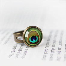 Load image into Gallery viewer, Peacock Feather Ring - 11pixeli
