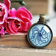 Load image into Gallery viewer, Vintage Octopus Necklace, Octopus pendant, Octopus jewelry, Sea life jewelry, Nautical Jewelry, Vintage art graphic pendant, Men&#39;s necklace
