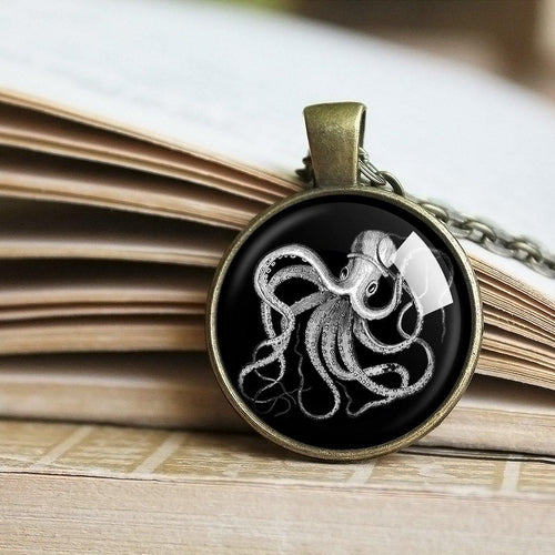 Vintage Octopus Necklace, Octopus pendant, Octopus jewelry, Sea life jewelry, Nautical Jewelry, Vintage art graphic pendant, Men's necklace