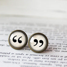 Load image into Gallery viewer, Quotation Mark Earrings - 11pixeli
