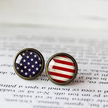 Load image into Gallery viewer, US American Flag Earrings - 11pixeli
