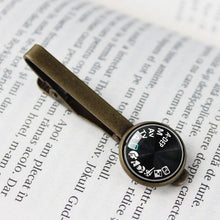 Load image into Gallery viewer, Camera Mode Dial Tie clip, DSLR Mode Dial Tie Clip, Photographer Tie bars, Camera jewelry, Gift for Photographer, Photo camera Gift
