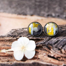 Load image into Gallery viewer, Hand Painted Abstract Earrings - 11pixeli
