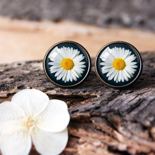 Daisy Flower Stud Earrings - 11pixeli