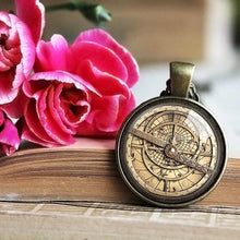 Load image into Gallery viewer, Vintage ( IMAGE) compass Necklace, Old compass Pendant, Compass Jewelry, Men Necklac,e Voyage Steampunk Necklace Traveler
