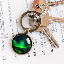Load image into Gallery viewer, Northern Lights Keychain Keyring - 11pixeli
