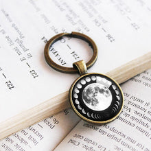 Load image into Gallery viewer, Moon Phases Keychain - 11pixeli
