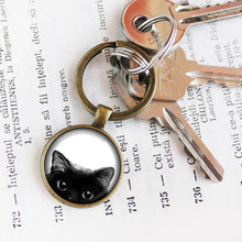 Load image into Gallery viewer, Peeking Black Cat Keychain - 11pixeli
