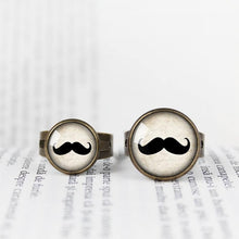 Load image into Gallery viewer, Adjustable Moustache Ring - 11pixeli
